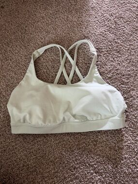 lululemon athletica Light Green Strappy Sports Bra Size 8